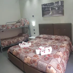 Guest house Donn'anna, Naples
